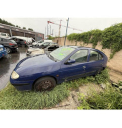 Feu arriere principal droit (feux) RENAULT MEGANE 1 Photo n°8