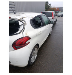 Bouton de coffre PEUGEOT 208 1 Photo n°16