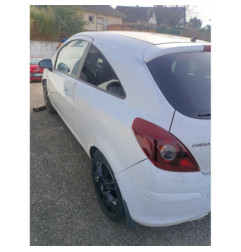 Pare boue arriere droit OPEL CORSA D Photo n°11