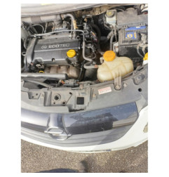 Pare boue avant droit OPEL CORSA D Photo n°18