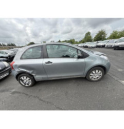 Capot TOYOTA YARIS 2 Photo n°10