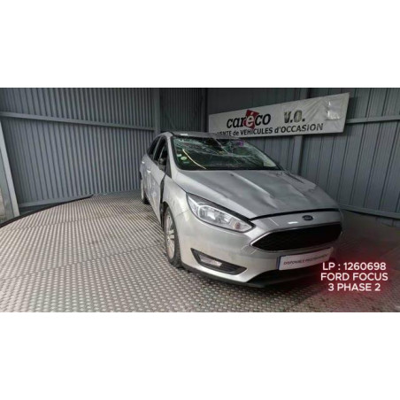 Panneau de porte avant droit FORD FOCUS 3 Photo n°1