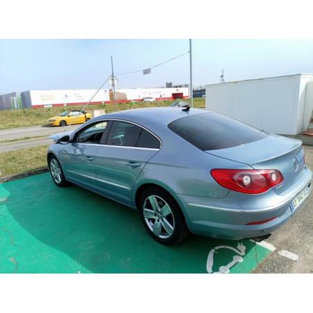 Feu arriere principal droit (feux) VOLKSWAGEN PASSAT 5 Photo n°1