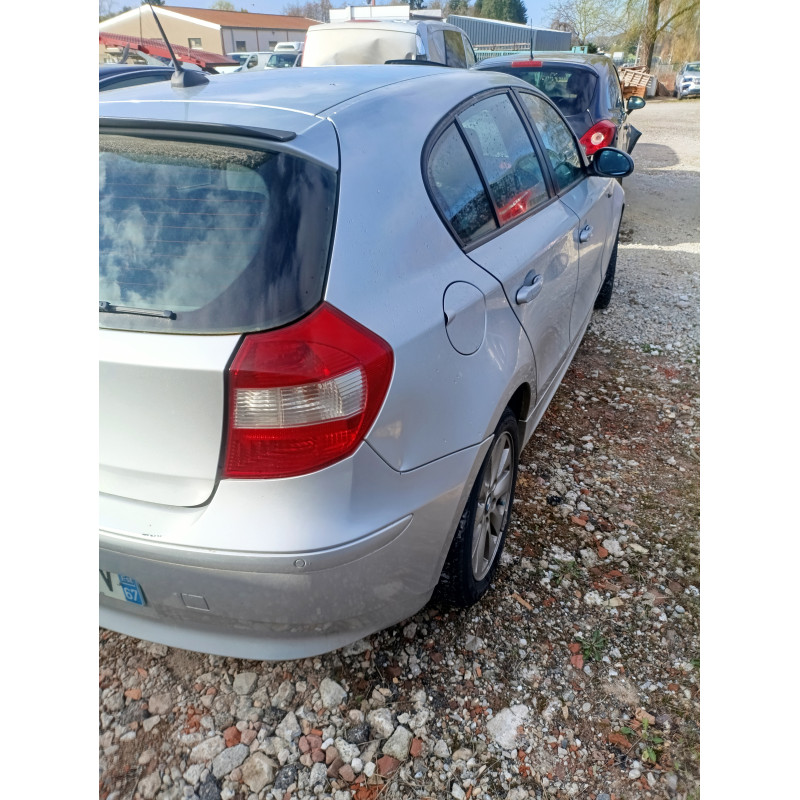 Panneau de porte avant droit BMW SERIE 1 E87