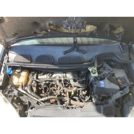 Moyeu avant gauche FORD C-MAX 1