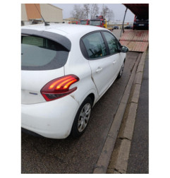 Face avant PEUGEOT 208 1 Photo n°14