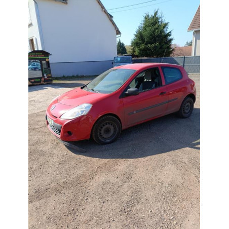 Capot RENAULT CLIO 3 Photo n°1