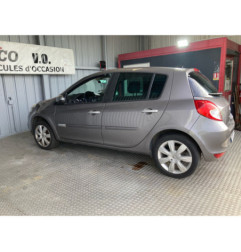 Capot RENAULT CLIO 3 Photo n°6