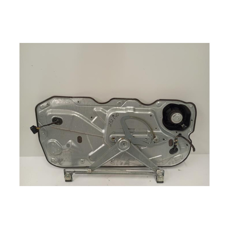 Moteur leve vitre avant gauche FORD FOCUS 2