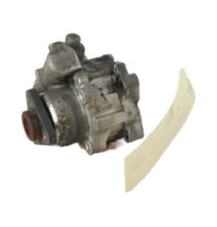 Pompe de direction AUDI A4 2 Photo n°1