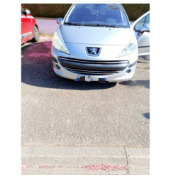 Vitre avant droit PEUGEOT 207 Photo n°9