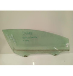 Vitre avant gauche FORD FIESTA 6 Photo n°1