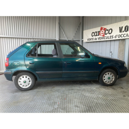 Capot SKODA FELICIA Photo n°1