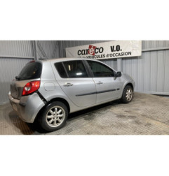 Plage arriere RENAULT CLIO 3 Photo n°19