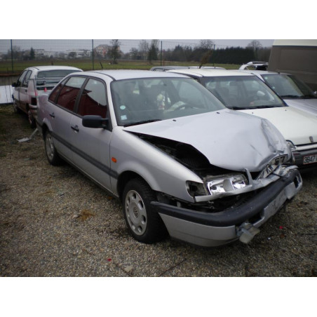 Feu arriere principal droit (feux) VOLKSWAGEN PASSAT 4