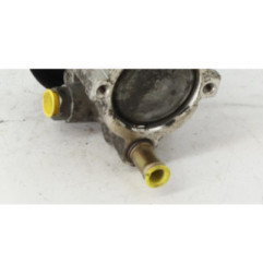Pompe de direction RENAULT LAGUNA 2 Photo n°8