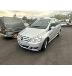 Vitre avant gauche MERCEDES CLASSE B 245 Photo n°8