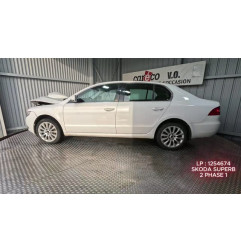 Planche de bord complete SKODA SUPERB 2 Photo n°3