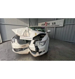 Planche de bord complete SKODA SUPERB 2 Photo n°10