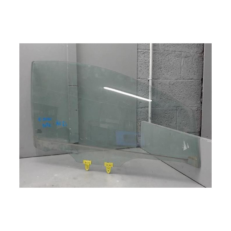 Vitre avant droit NISSAN NOTE 1