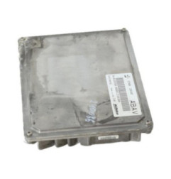 Calculateur moteur OPEL ASTRA J Photo n°3