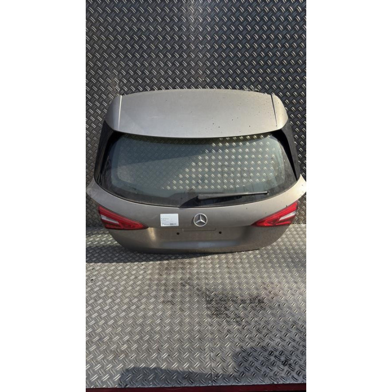 Malle/Hayon arriere MERCEDES CLASSE A 177