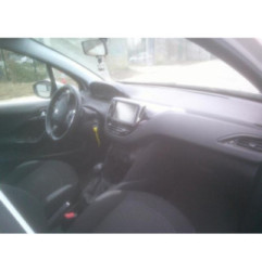 Ecran GPS PEUGEOT 208 1 Photo n°9