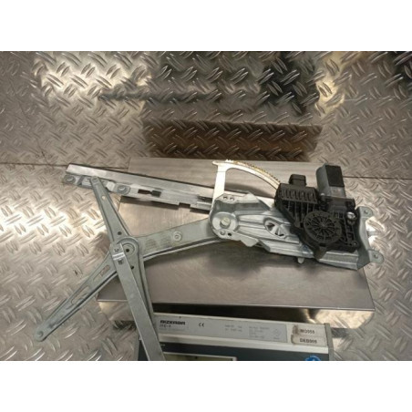 Moteur leve vitre avant droit OPEL ASTRA H