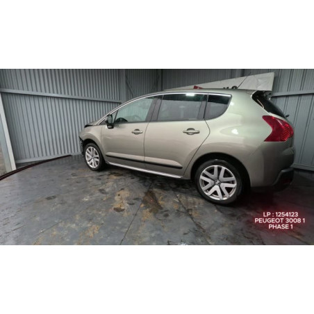 Pare choc arriere PEUGEOT 3008 1