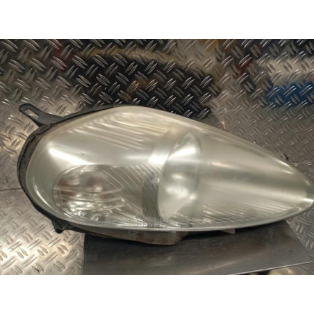Optique avant principal droit (feux)(phare) FIAT GRANDE PUNTO Photo n°1