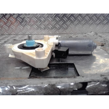 Moteur leve vitre arriere droit MERCEDES CLASSE B 245