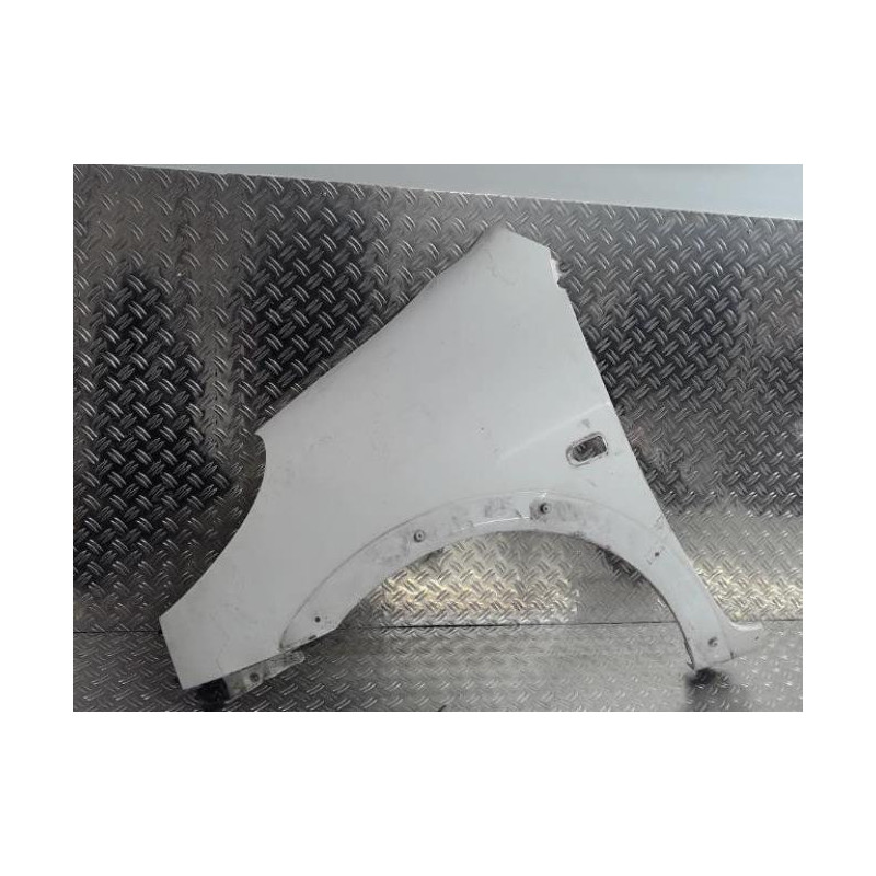 Aile avant gauche TOYOTA YARIS VERSO