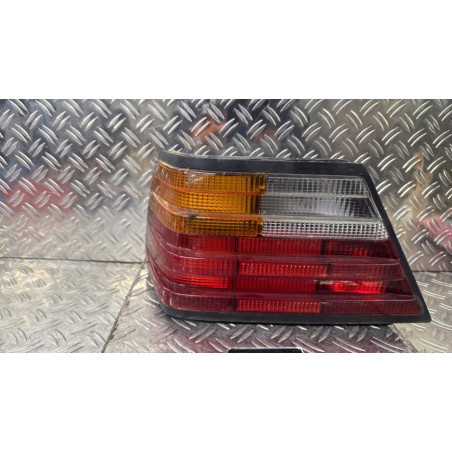 Feu arriere principal gauche (feux) MERCEDES 200 W124