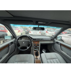 Feu arriere principal gauche (feux) MERCEDES 200 W124 Photo n°11