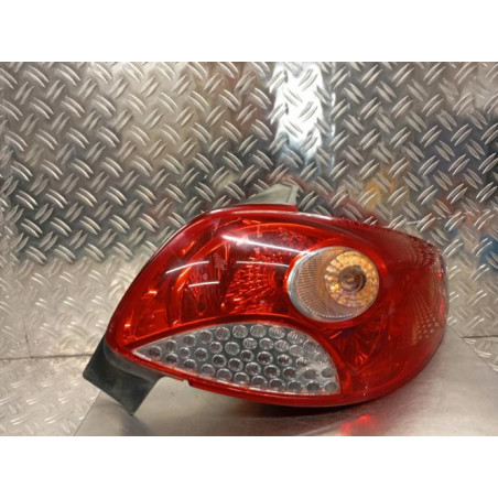 Feu arriere principal droit (feux) PEUGEOT 206+ Photo n°1