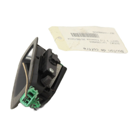 Bouton de coffre SUZUKI SWIFT 3
