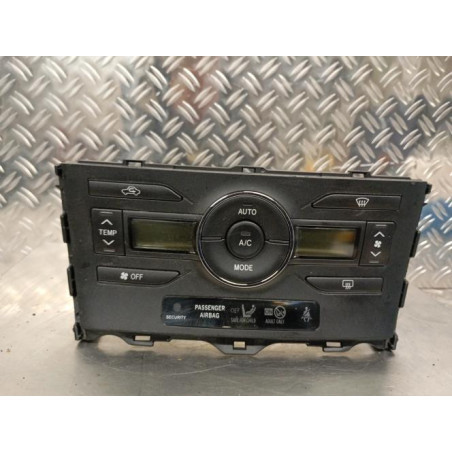 Commande chauffage TOYOTA AURIS 1 Photo n°1