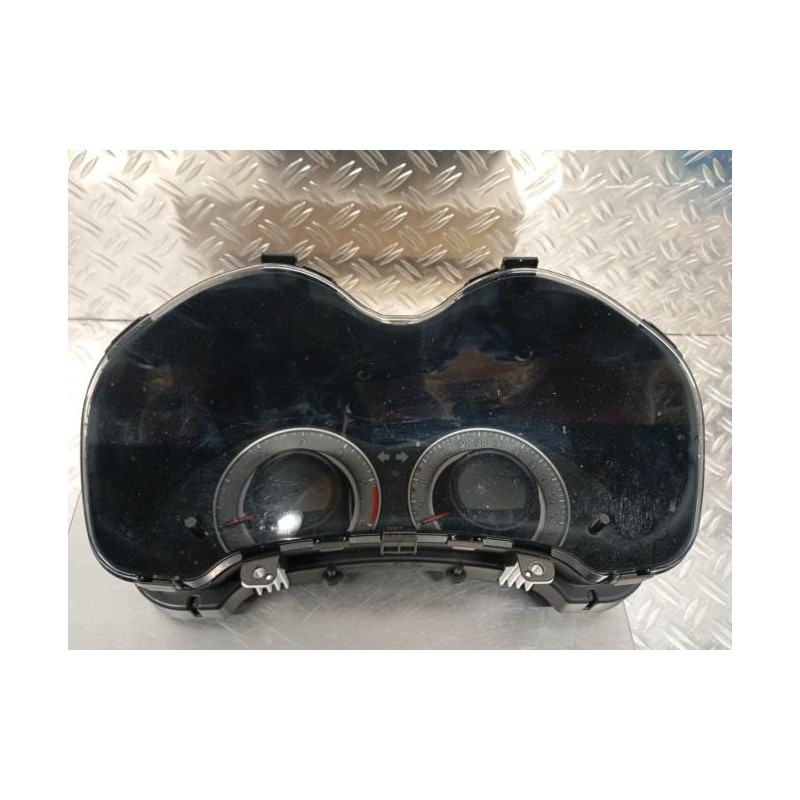 Compteur TOYOTA AURIS 1