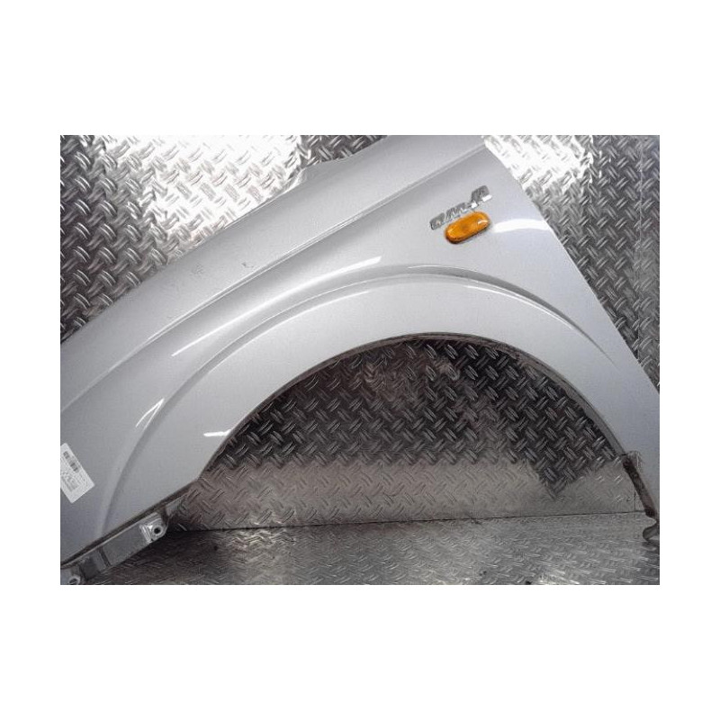 Aile avant gauche SSANGYONG RODIUS 1