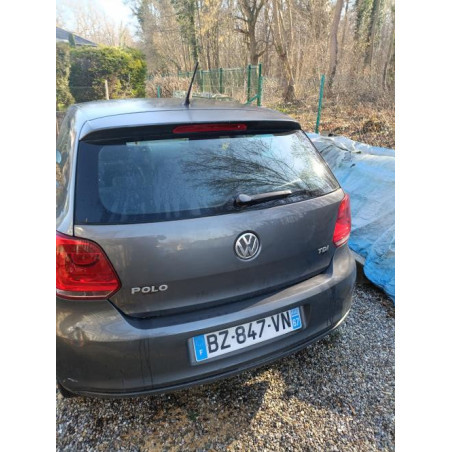 Compresseur clim VOLKSWAGEN POLO 5 Photo n°1