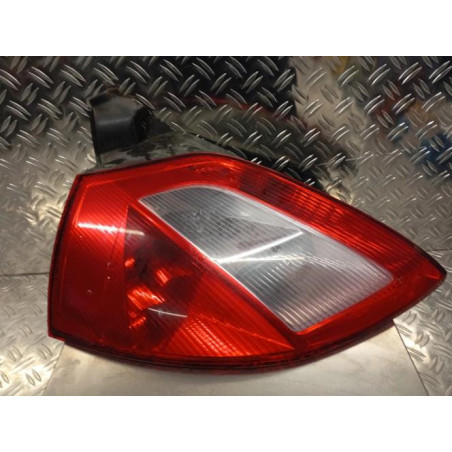 Feu arriere principal gauche (feux) RENAULT MEGANE 2 Photo n°1