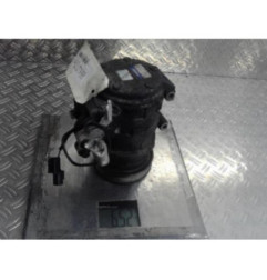 Compresseur clim KIA CARENS 2 Photo n°1