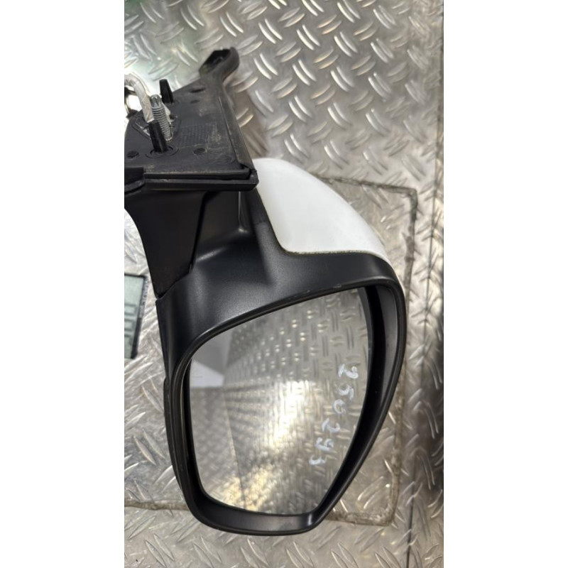 Retroviseur droit PEUGEOT 208 1