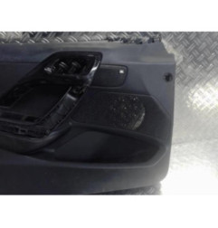 Panneau de porte avant gauche PEUGEOT 208 1