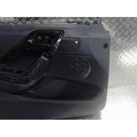 Panneau de porte avant gauche PEUGEOT 208 1