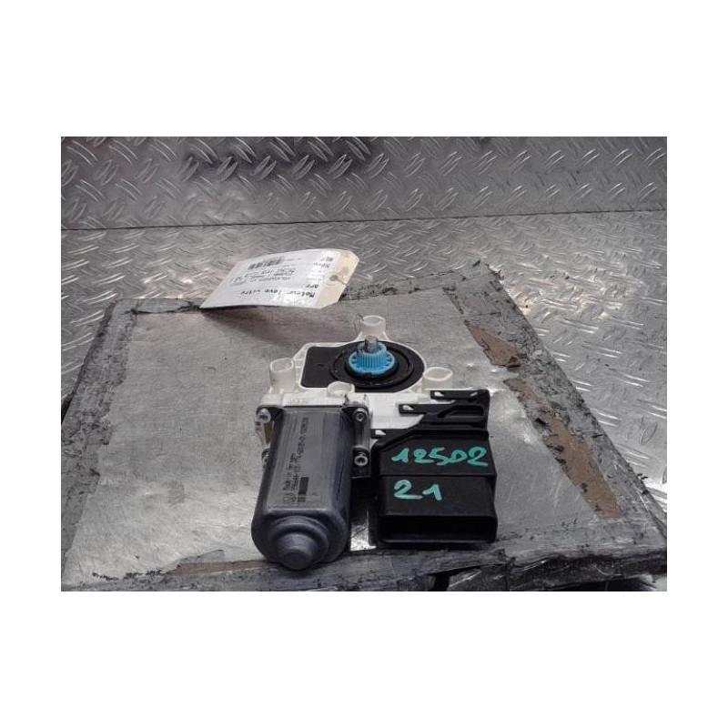 Moteur leve vitre arriere droit VOLKSWAGEN TOURAN 1