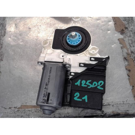 Moteur leve vitre arriere droit VOLKSWAGEN TOURAN 1