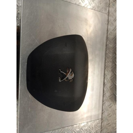 Air bag conducteur PEUGEOT 208 1 Photo n°1