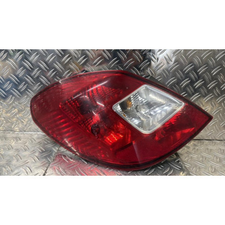 Feu arriere principal gauche (feux) OPEL CORSA D