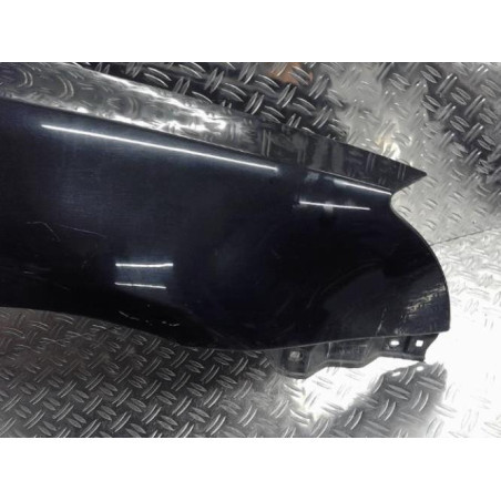 Aile avant droit TOYOTA AVENSIS 2